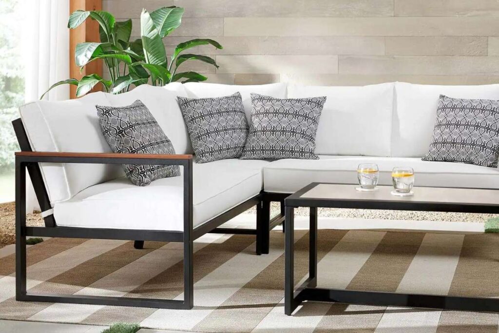 how to arrange patio furniture sofas